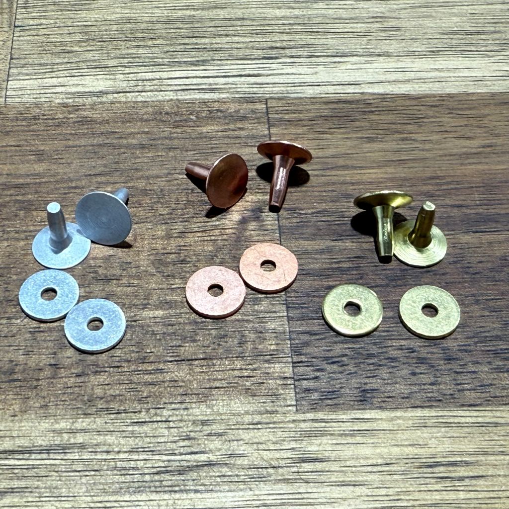 Rivets (Pair)